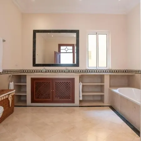 Palheiro Village Luxury And 푼샬